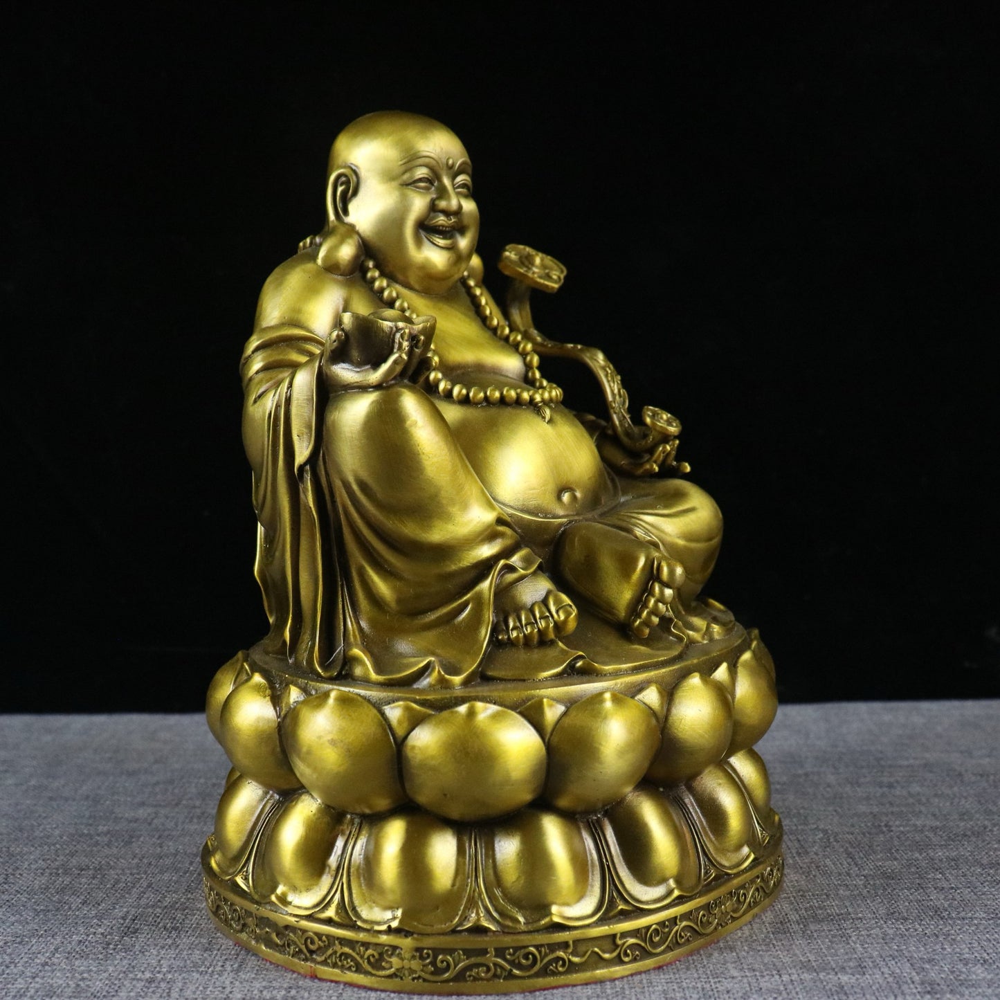 Maitreya Buddha, Ruyi Maitreya Buddha