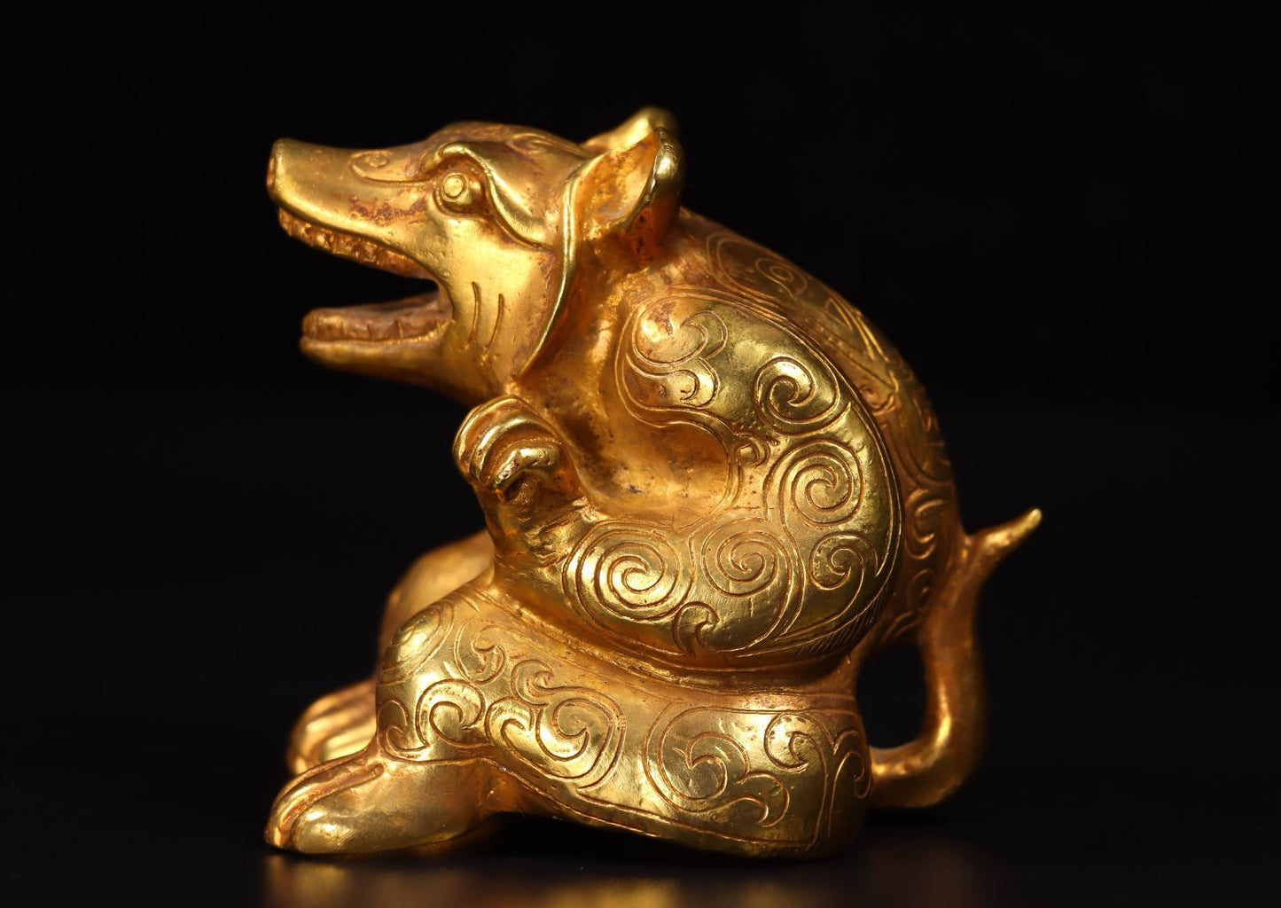 Chinese Antique Handmade Carving of Copper Plated True Gold Bear