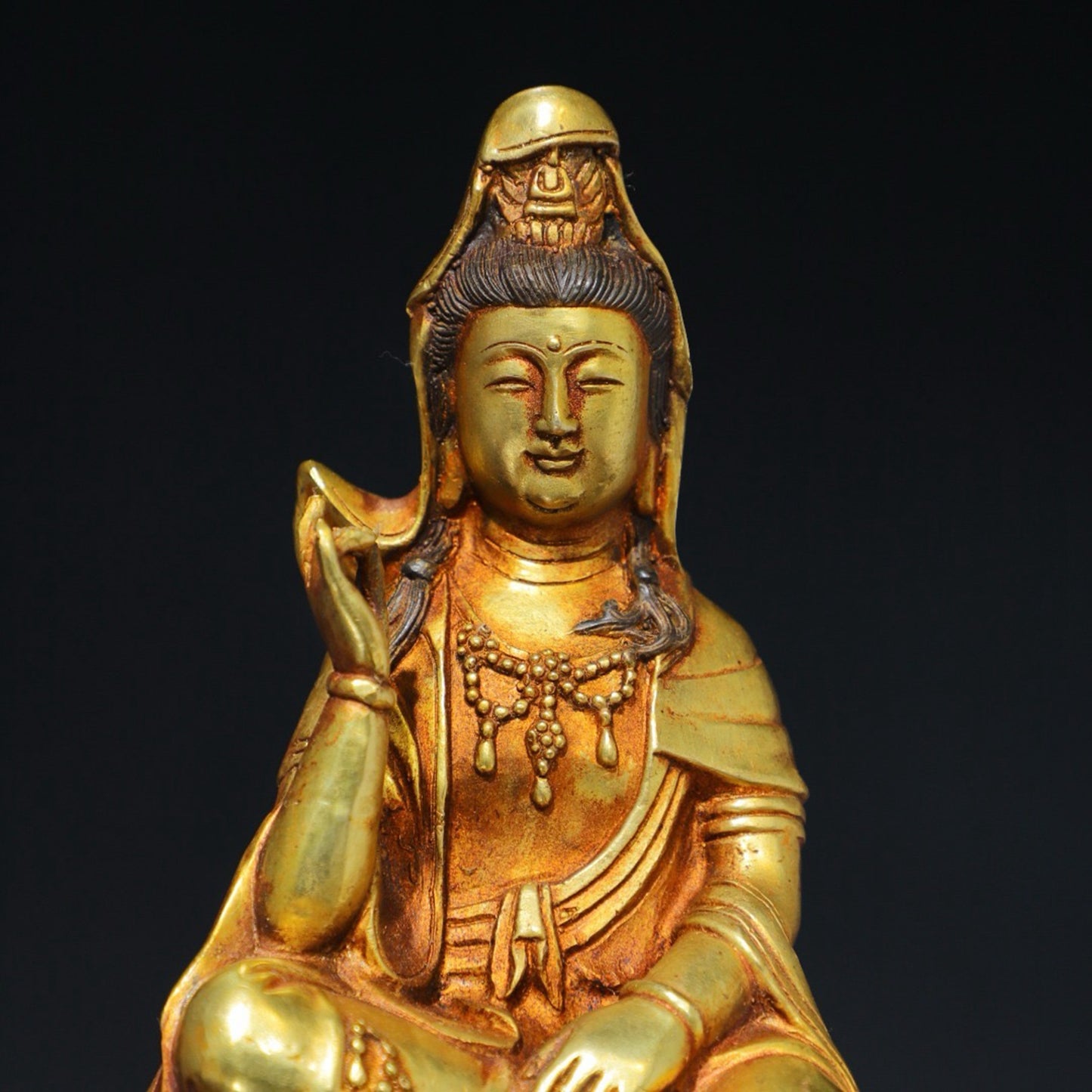 Pure copper statue of the free Guanyin Buddha