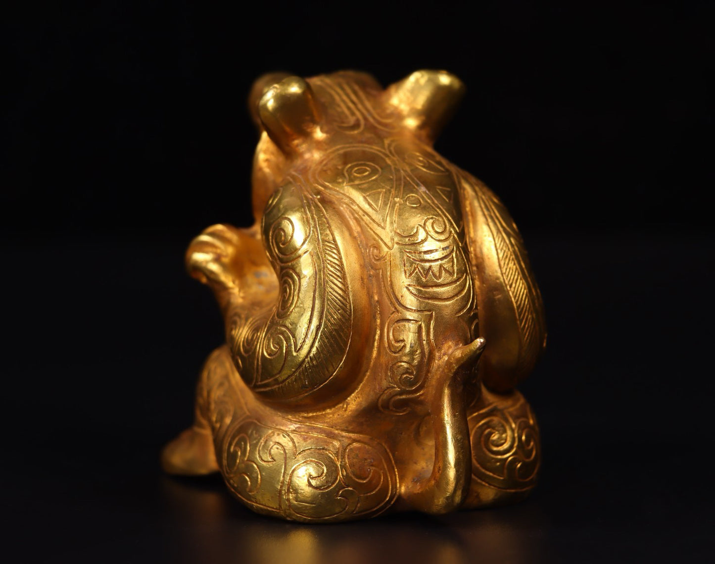 Chinese Antique Handmade Carving of Copper Plated True Gold Bear