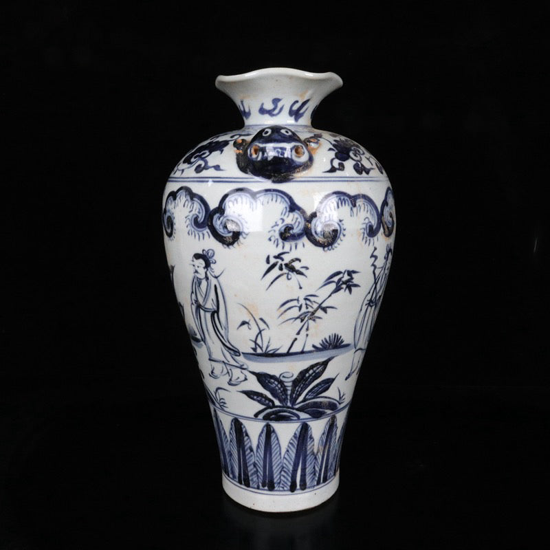 A pair of blue and white character stories, animal ear flower necked bottles with patterns