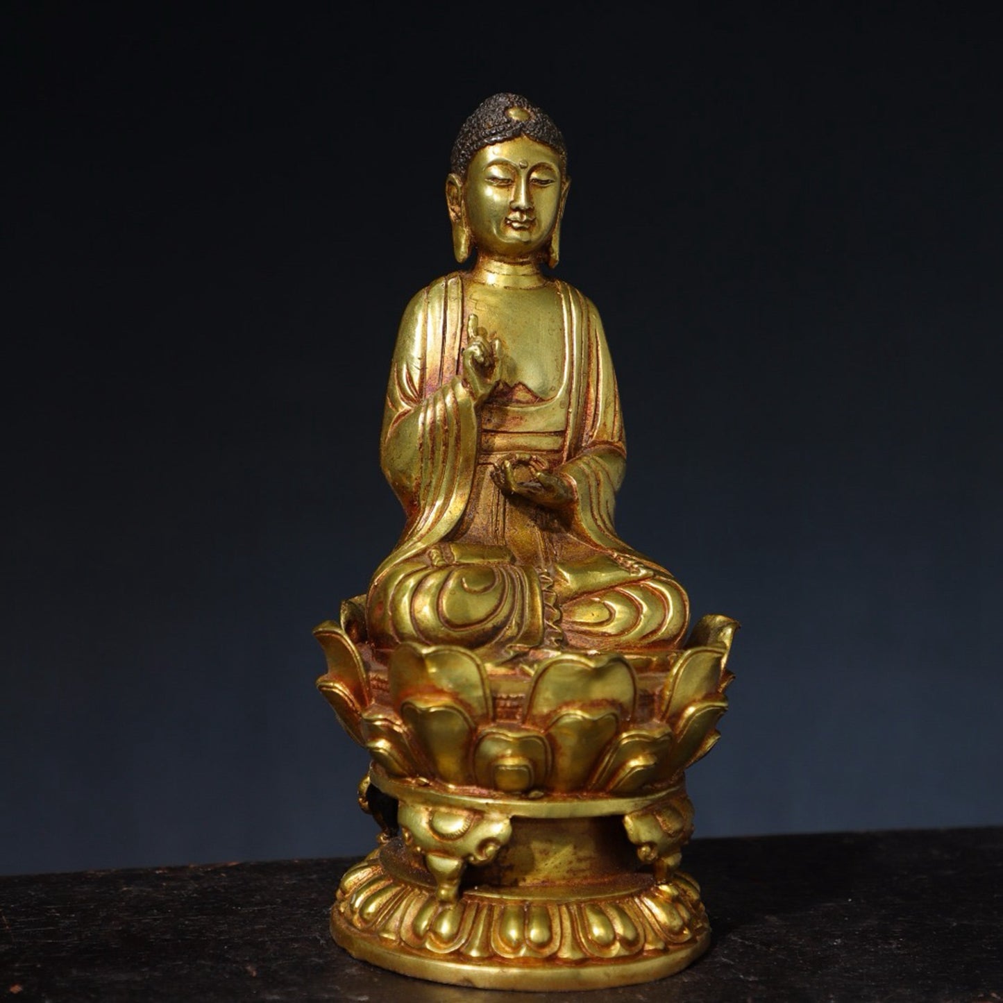 Pure copper statue of Shakyamuni Buddha