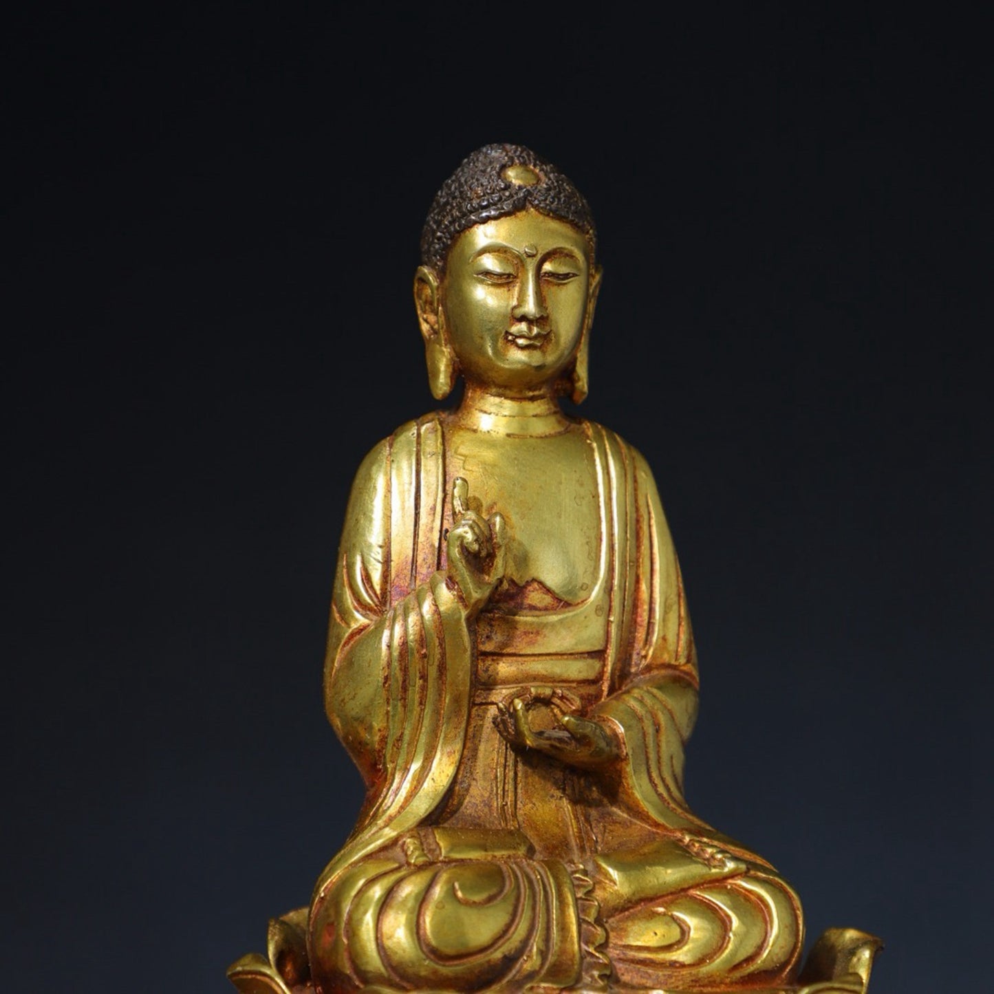 Pure copper statue of Shakyamuni Buddha