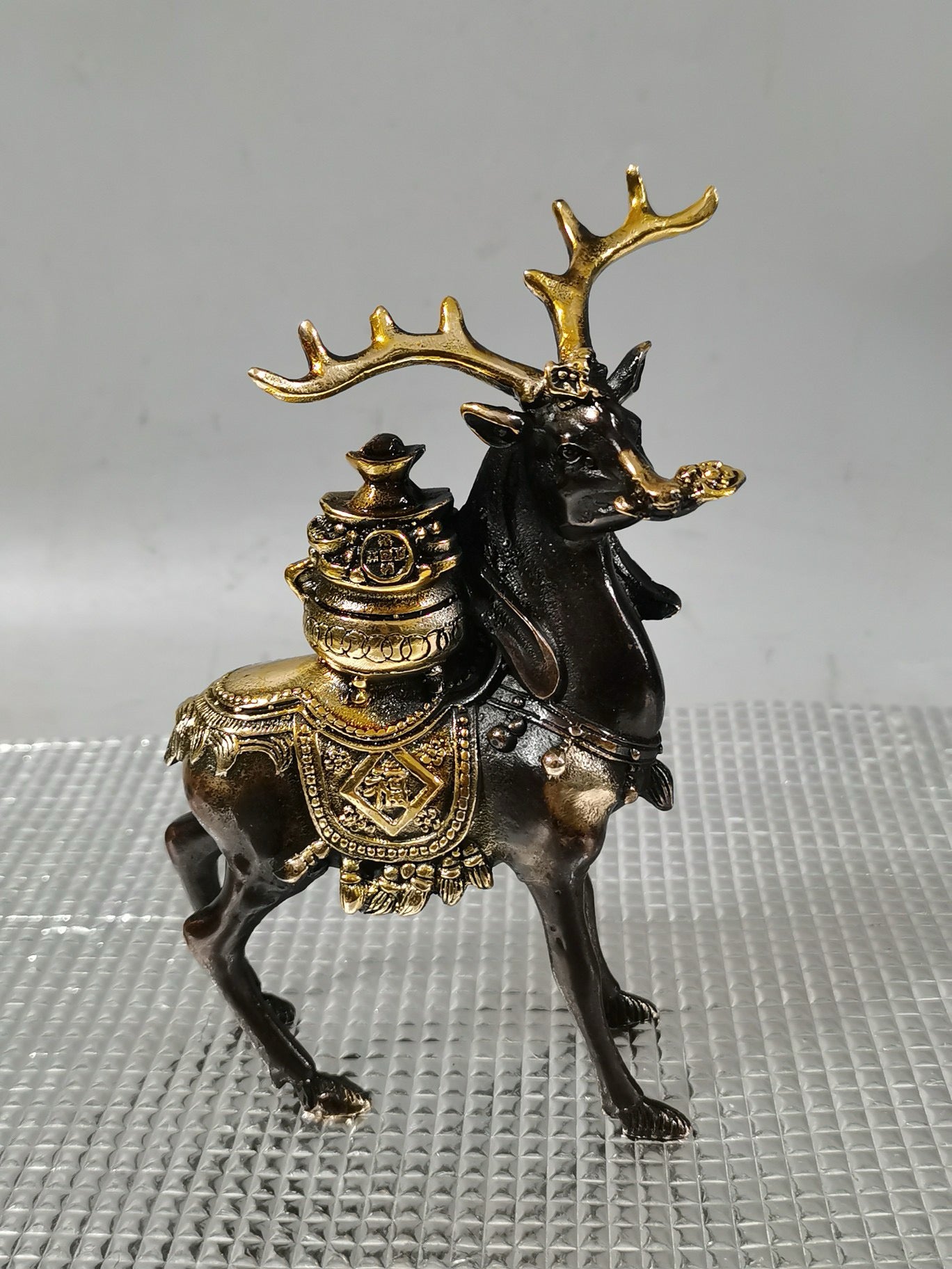 Chinese antique pure copper treasure pot deer attracting wealth ornaments