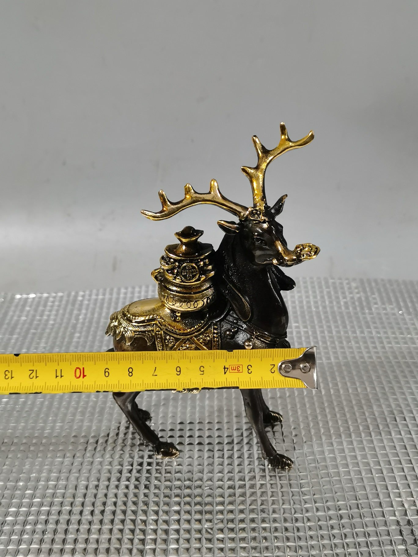 Chinese antique pure copper treasure pot deer attracting wealth ornaments