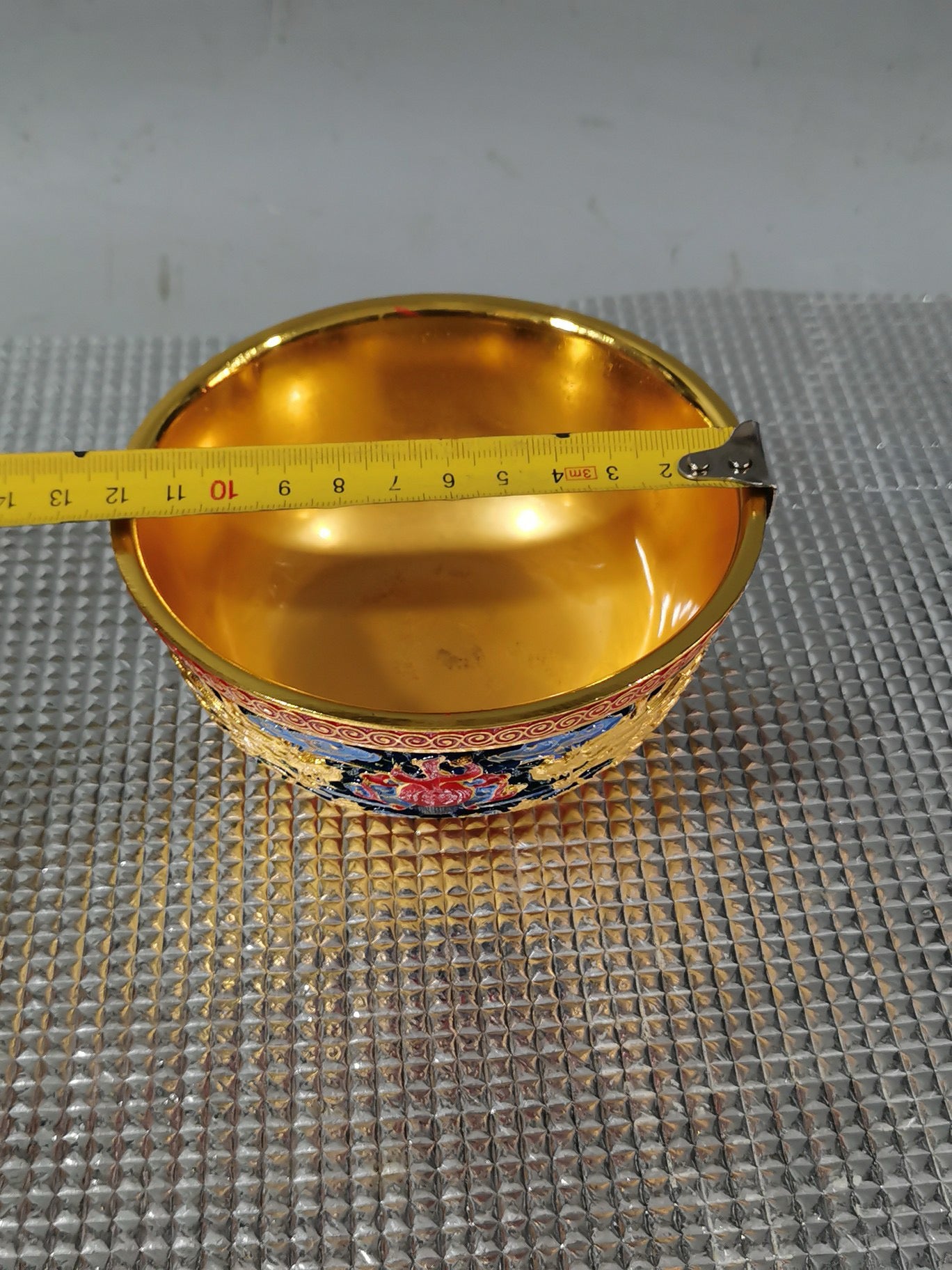 Double Dragon Playing Pearl Bowl with Twisted Wire Enamel Gilded Cloisonn é Blue Bowl