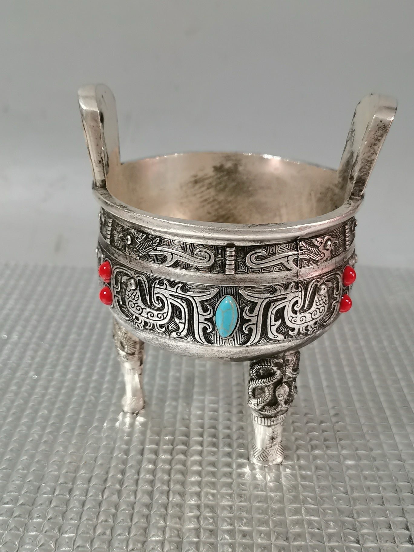 Copper plated silver tripod with double ear fragrance