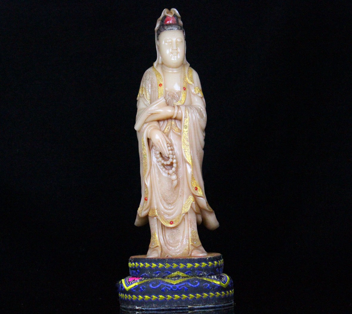 Shoushan Stone Shanbo Body Pig Oil Cream - Guanyin Decoration