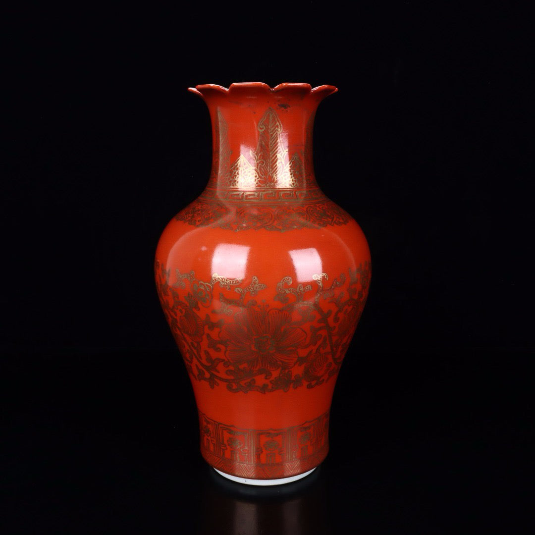 Gold painted lotus patterned vase with a mouth