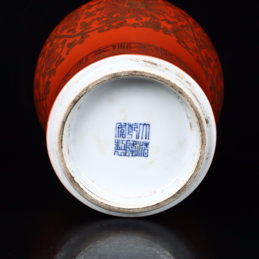 Gold painted lotus patterned vase with a mouth