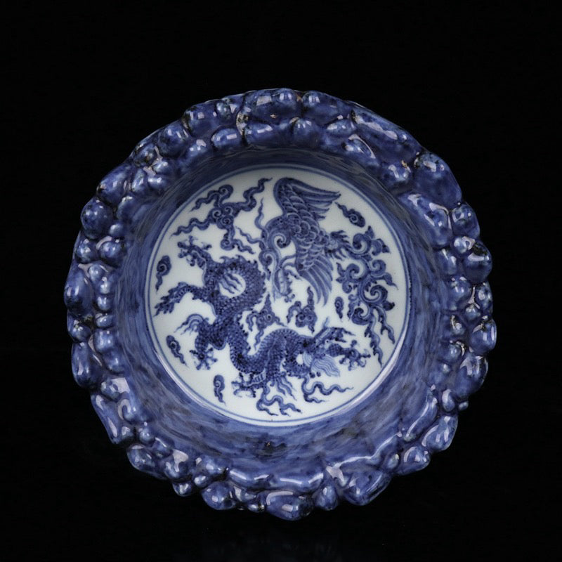 Blue and white dragon and phoenix auspicious pattern brush wash