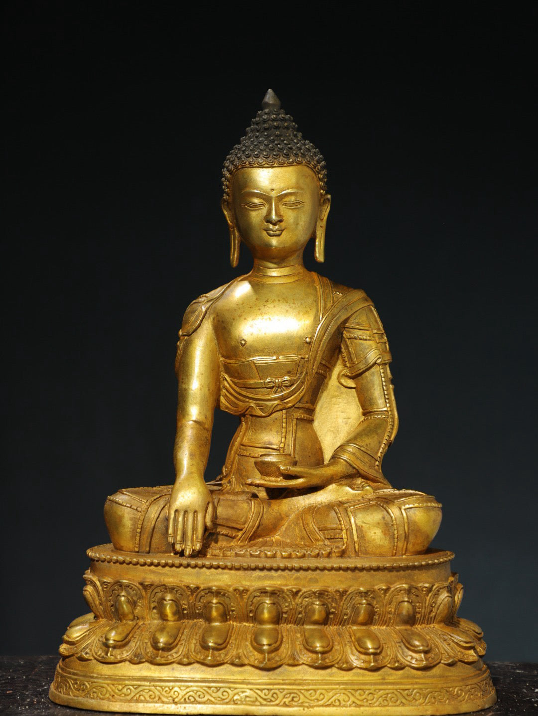 Chinese antique pure copper statue of Shakyamuni Buddha