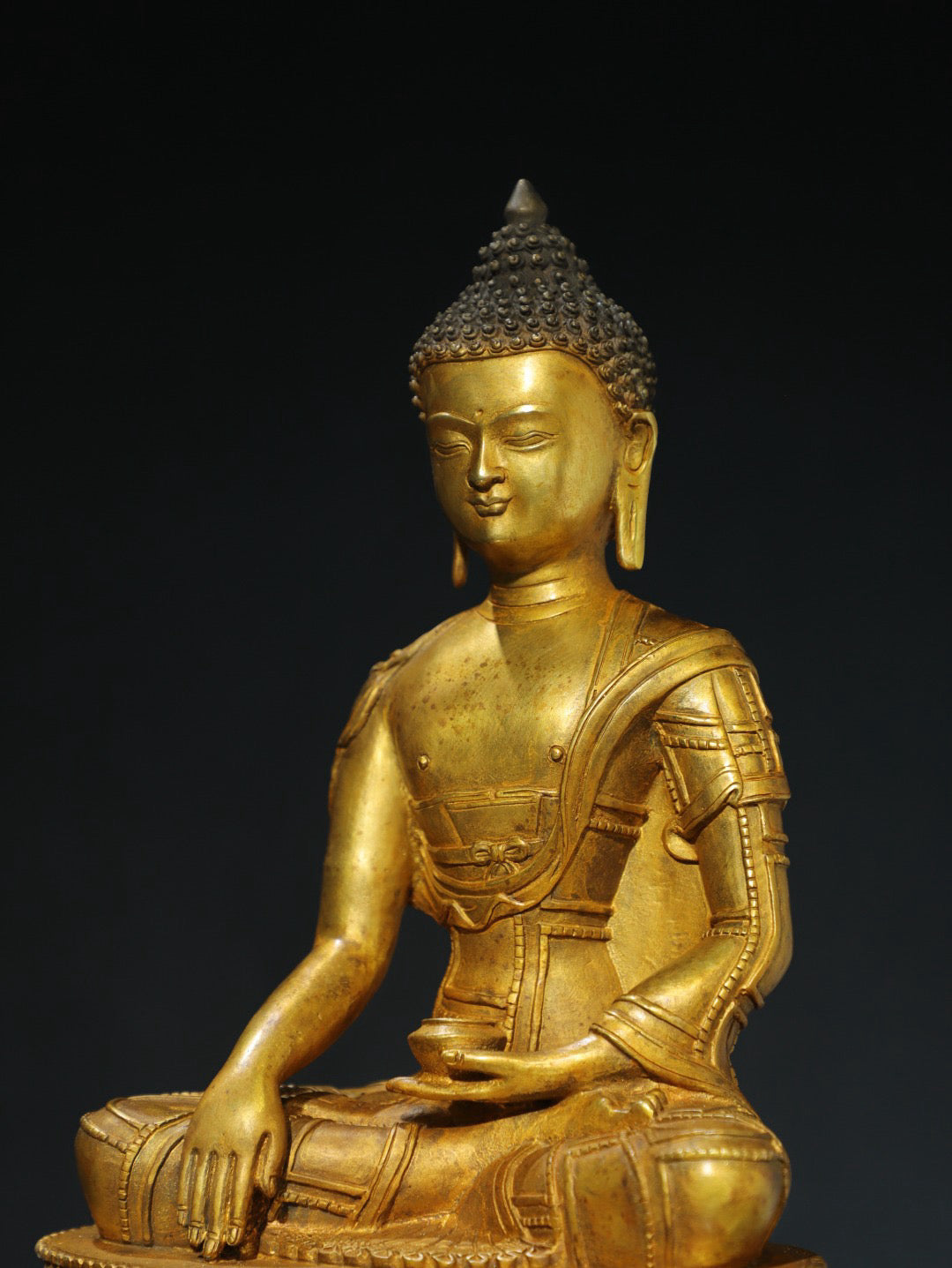 Chinese antique pure copper statue of Shakyamuni Buddha