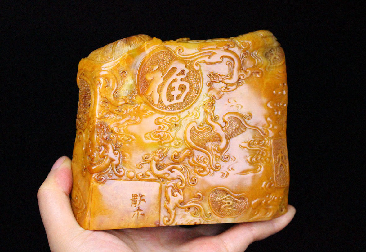 Shoushan Shitian Huangshi Longfeng Chengxiang Seal