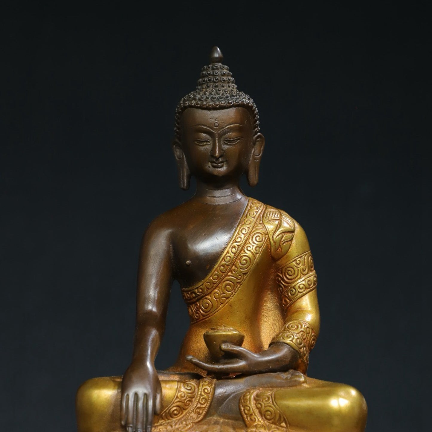 Pure copper statue of Amitabha Buddha