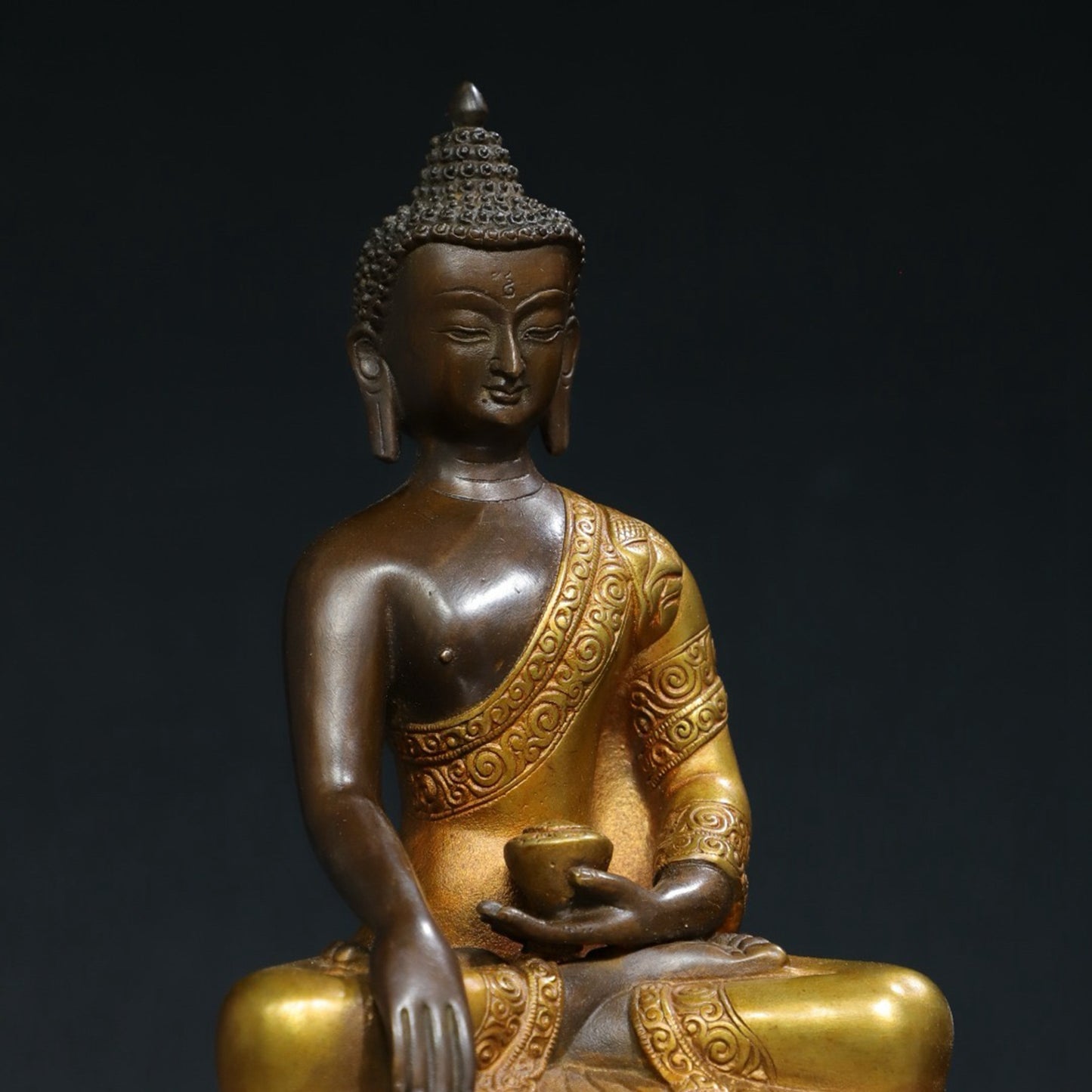 Pure copper statue of Amitabha Buddha