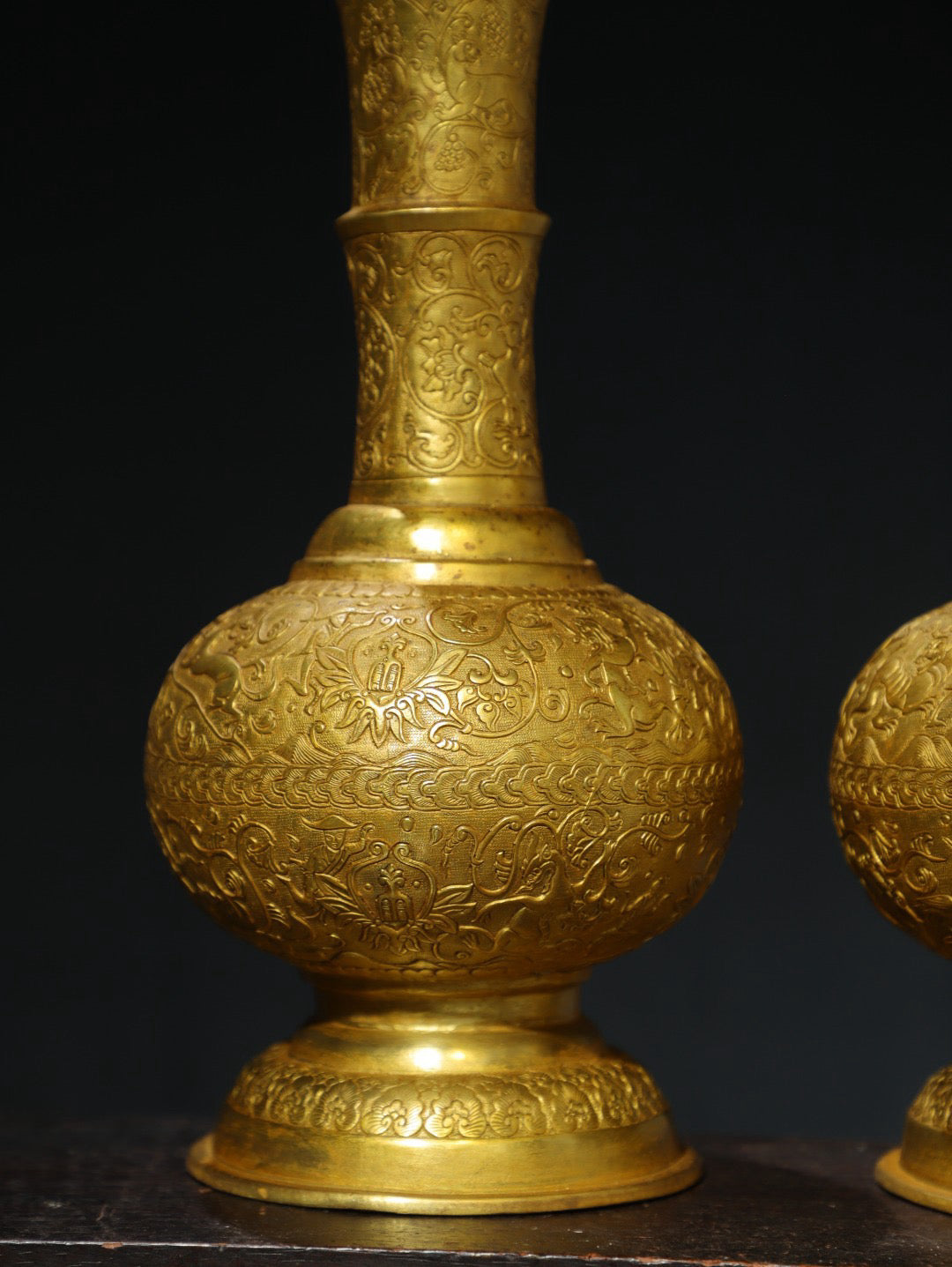 A pair of Chinese antique pure copper bottles