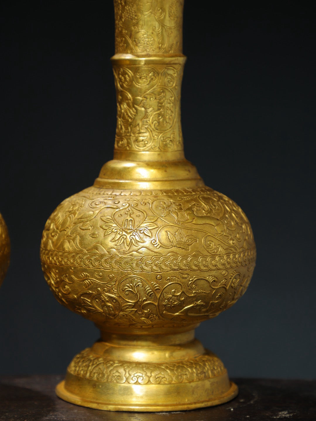 A pair of Chinese antique pure copper bottles