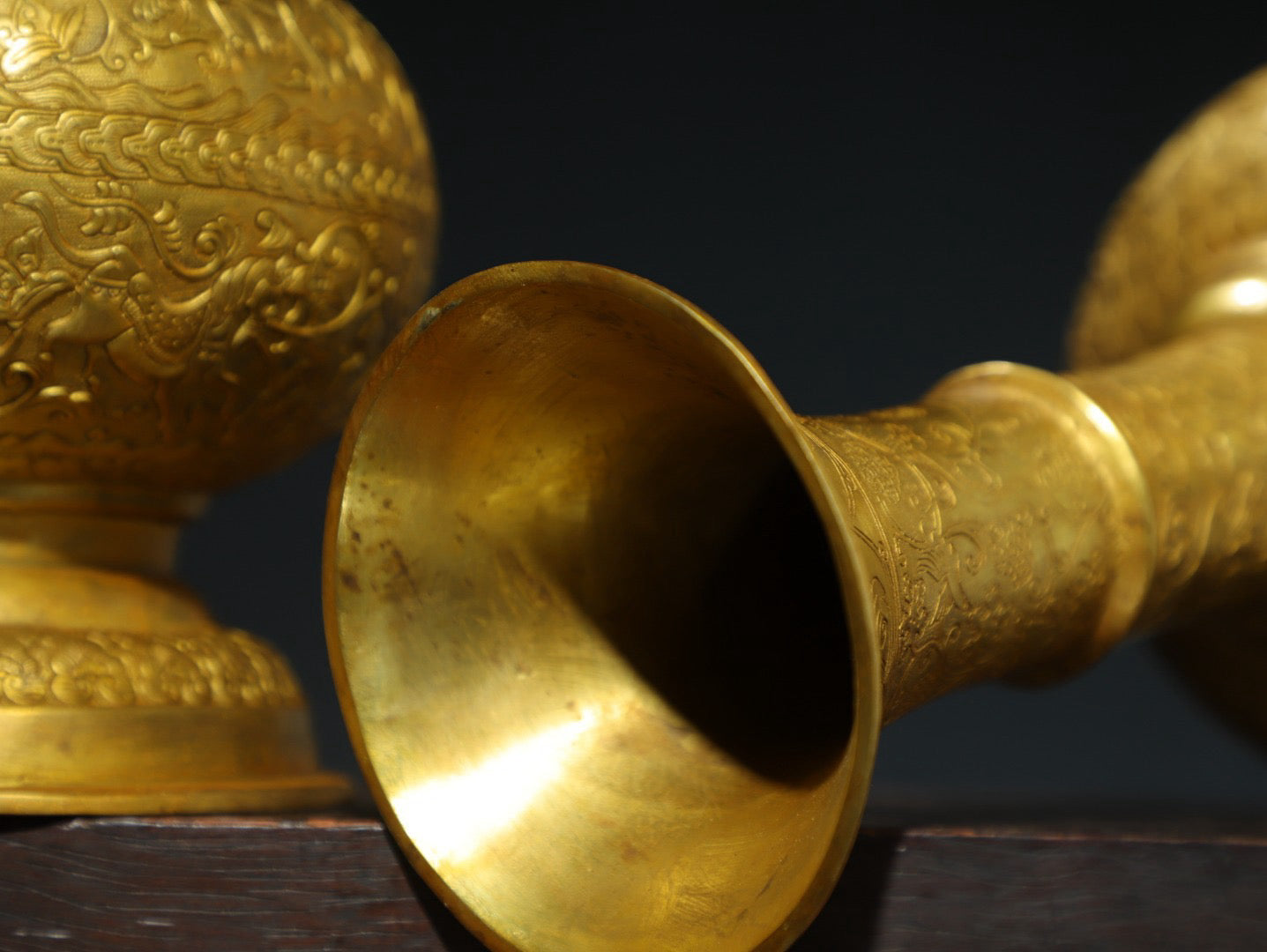 A pair of Chinese antique pure copper bottles