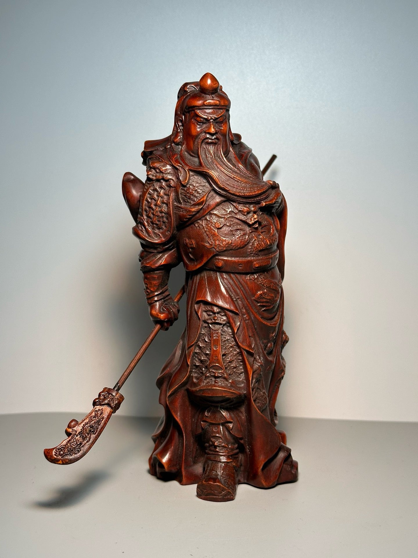 Chinese antique boxwood carving with exquisite craftsmanship to carve the Duke of Wuguan