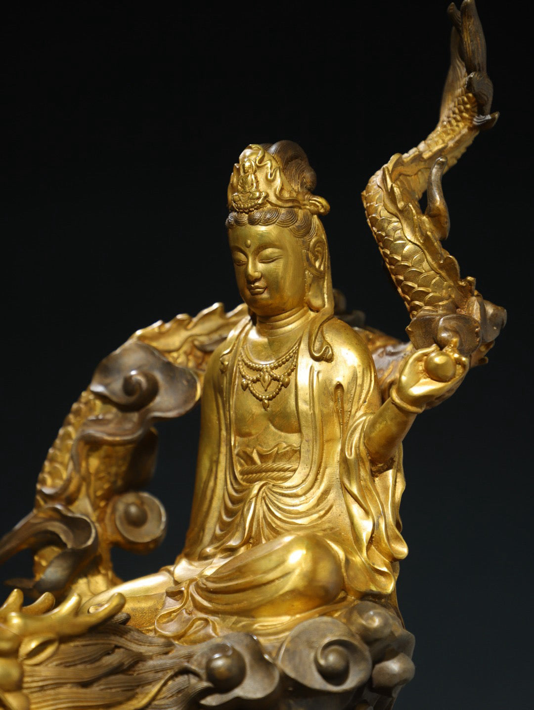 Chinese antique pure copper statue of Jade Dragon Guanyin