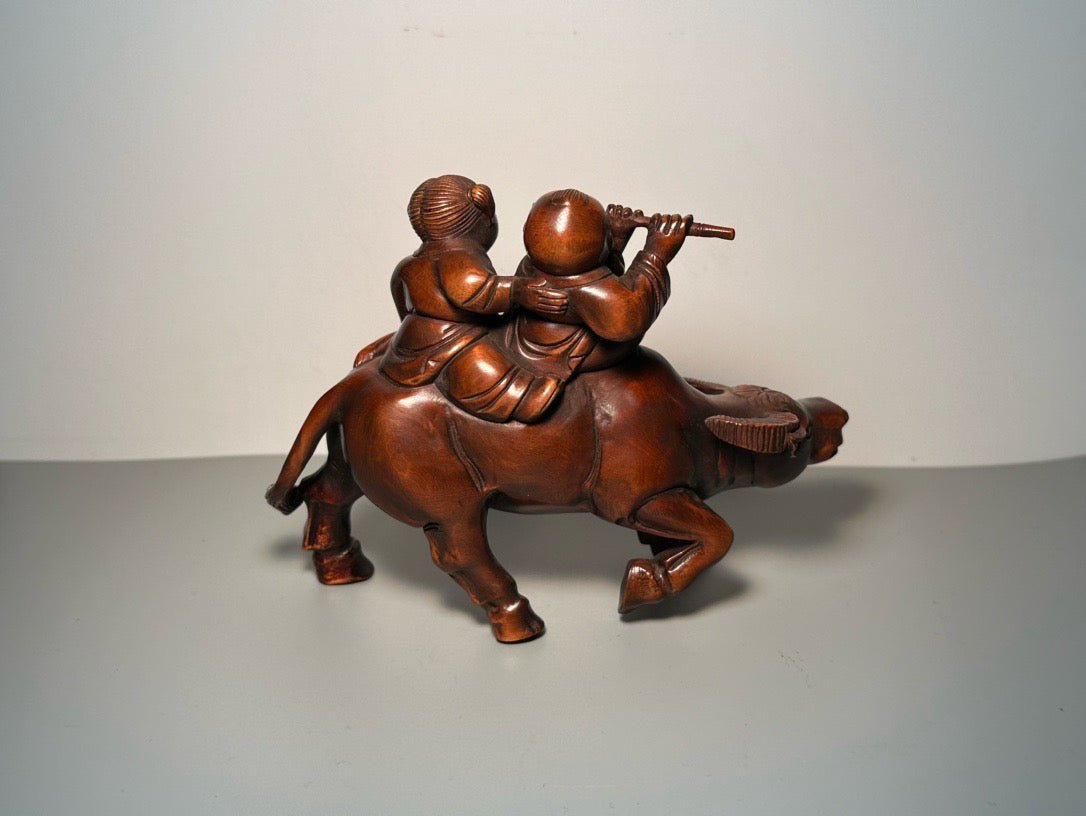 Chinese antique boxwood carving with exquisite craftsmanship, depicting shepherd boys riding cows
