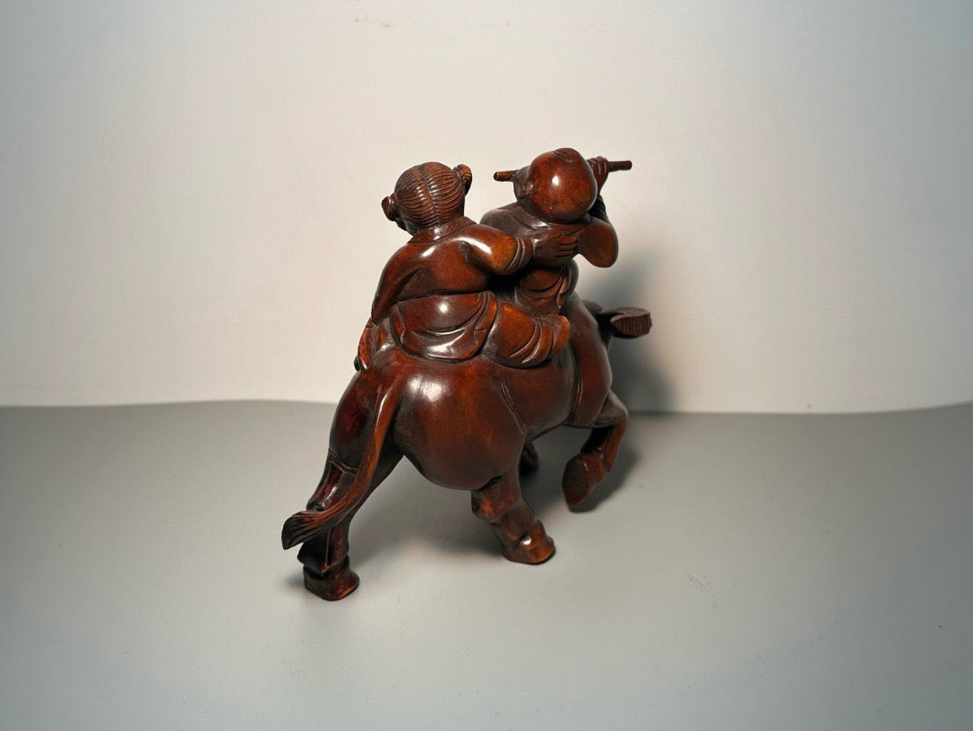 Chinese antique boxwood carving with exquisite craftsmanship, depicting shepherd boys riding cows