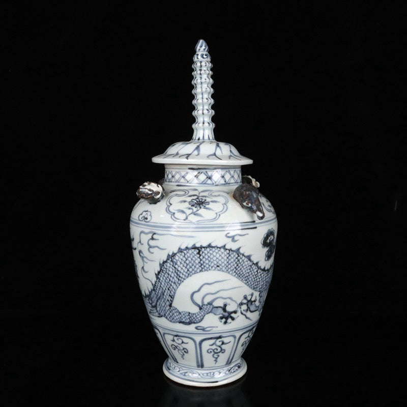 Blue and white cloud dragon patterned pagoda jar