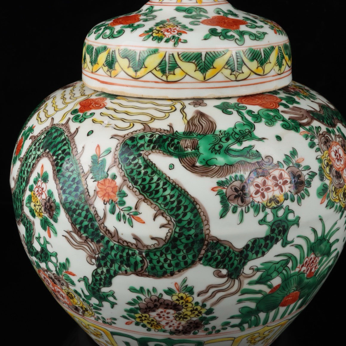 Colorful dragon patterned lid jar