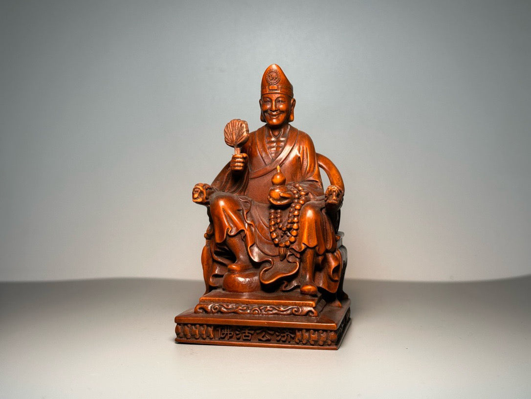 Chinese antique boxwood carving with exquisite craftsmanship to carve Jigong Living Buddha