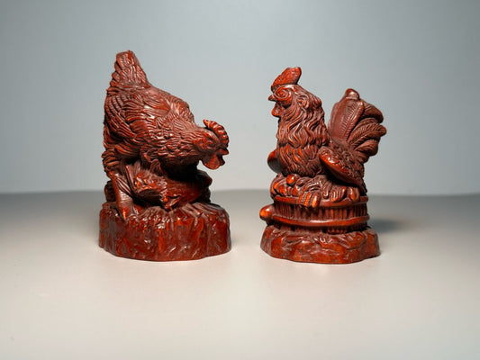Chinese antique boxwood carving with exquisite craftsmanship, carving chicken