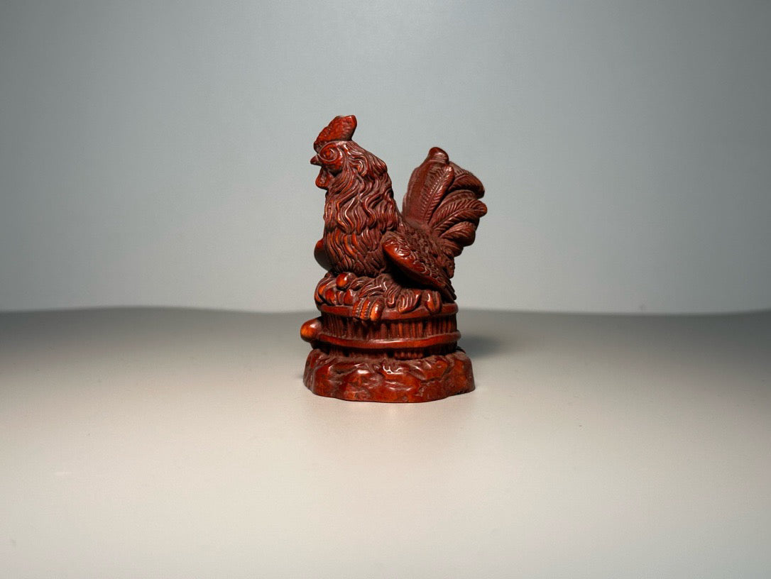 Chinese antique boxwood carving with exquisite craftsmanship, carving chicken