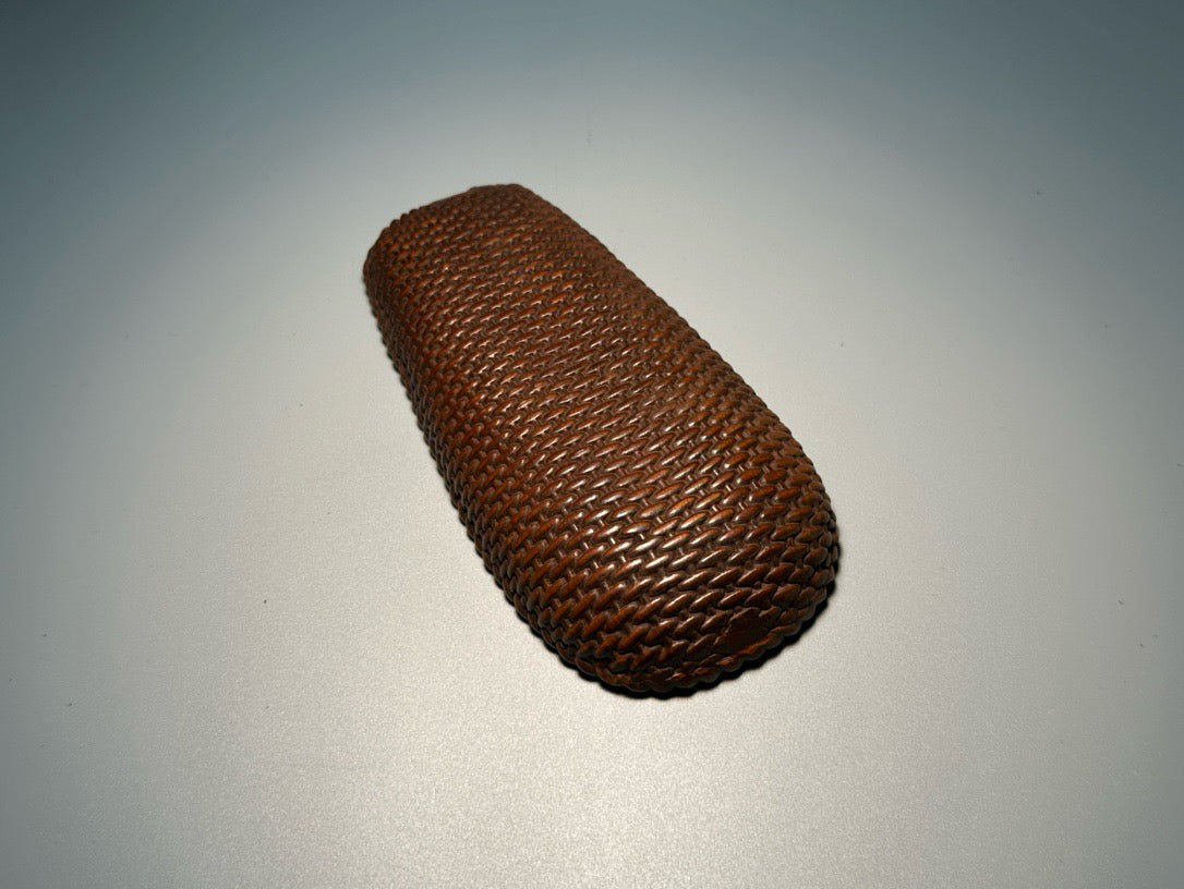 Chinese antique boxwood carving is exquisitely crafted with a golden dustpan that moves forward every day