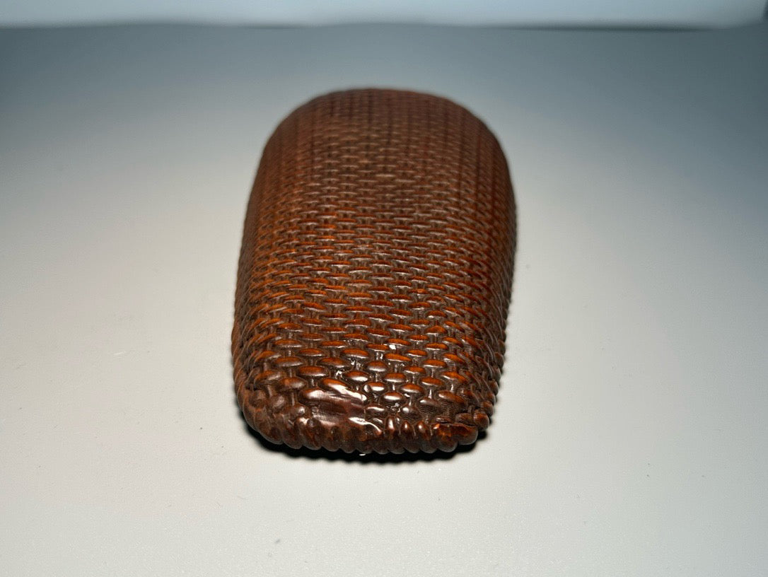 Chinese antique boxwood carving is exquisitely crafted with a golden dustpan that moves forward every day