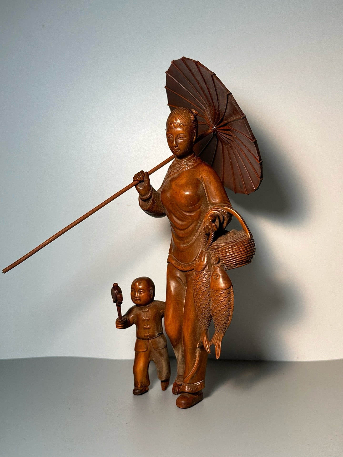 Chinese antique boxwood carved with exquisite craftsmanship, returning to my mother's home