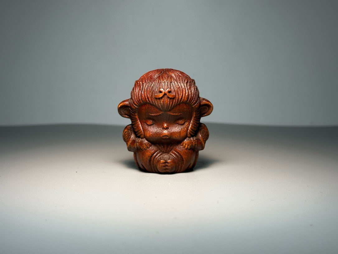 Chinese antique boxwood carving with exquisite craftsmanship, armored monkey