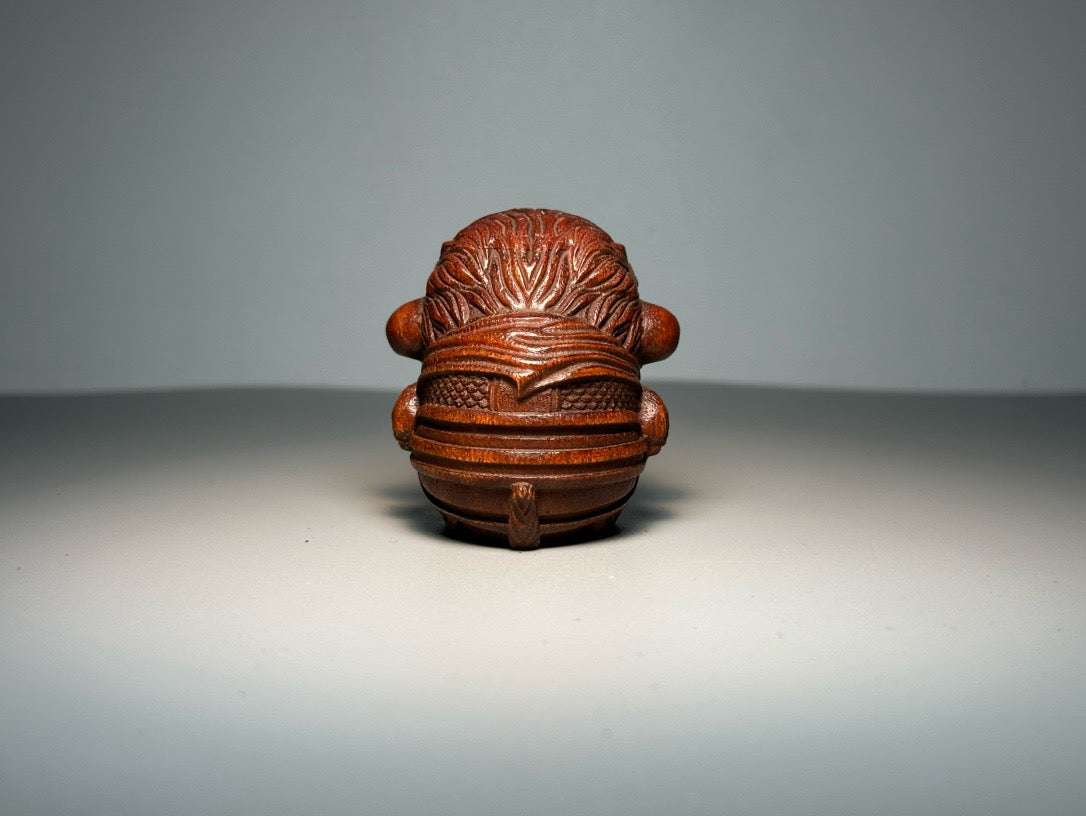 Chinese antique boxwood carving with exquisite craftsmanship, armored monkey