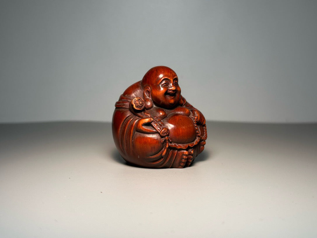 Chinese antique boxwood carving with exquisite craftsmanship to carve the Qi Maitreya Buddha