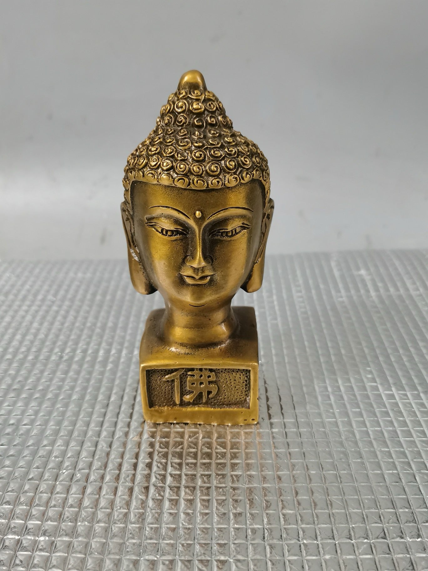 Pure brass golden Buddha head seal ornament