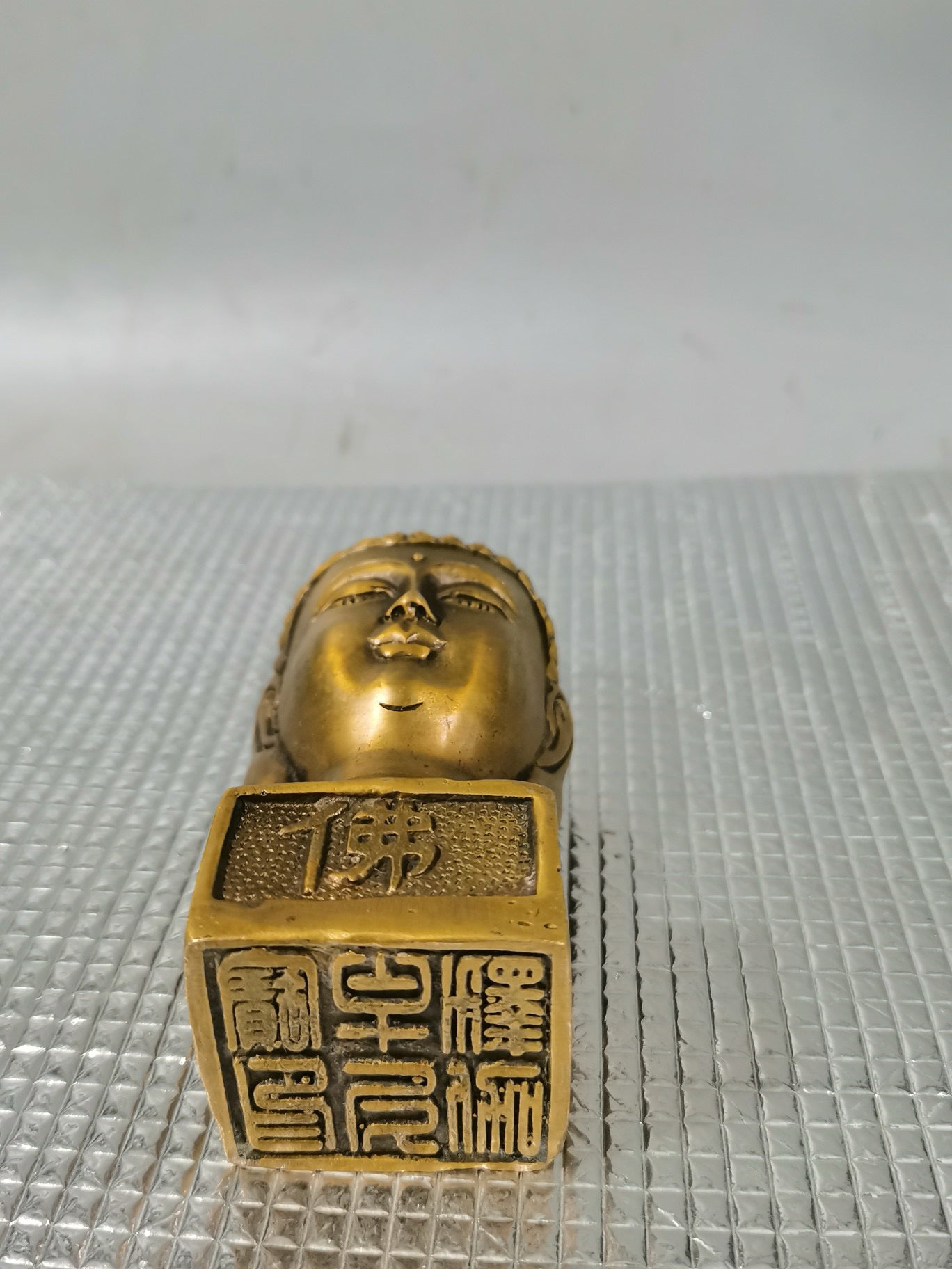 Pure brass golden Buddha head seal ornament