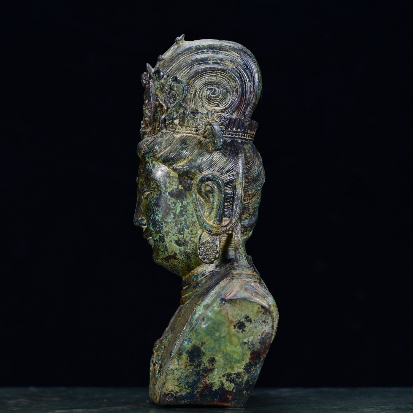 Chinese antique bronze Guanyin