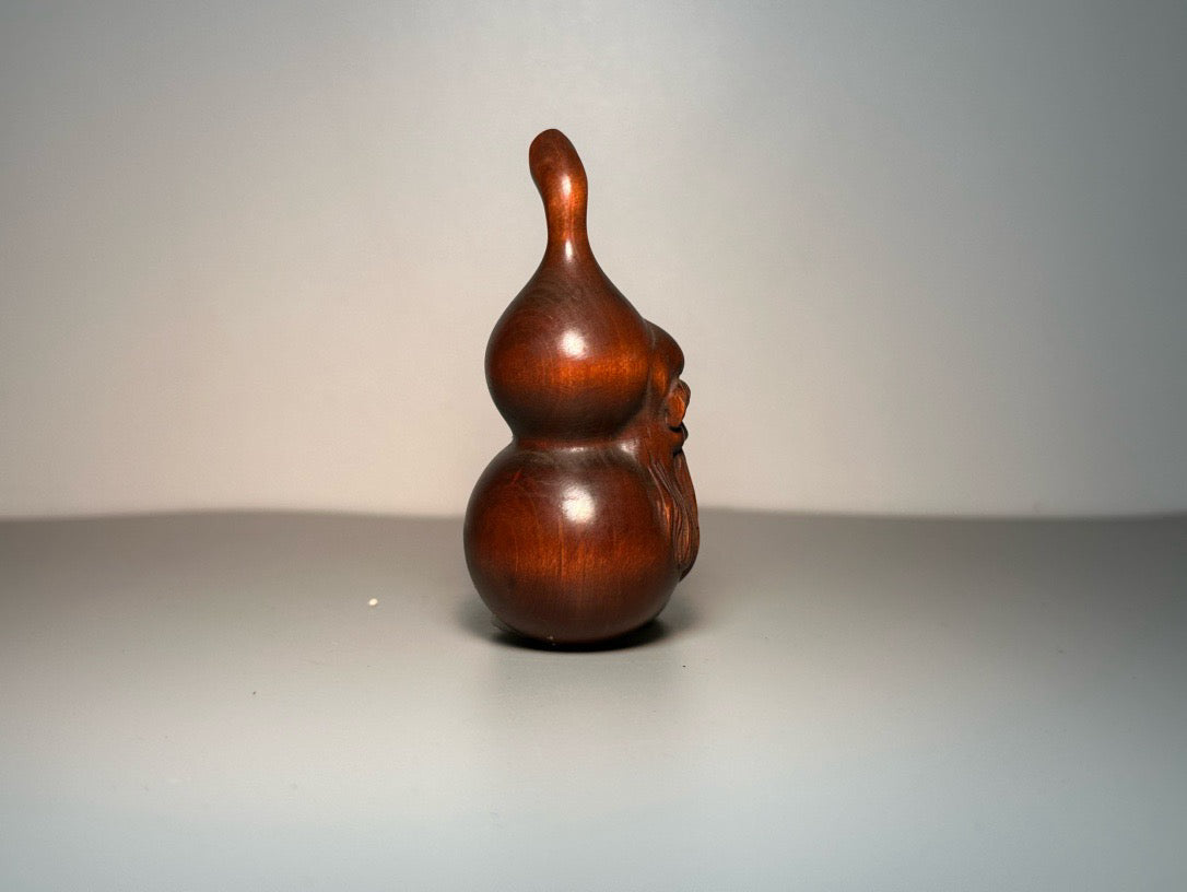 Chinese antique boxwood carving with exquisite craftsmanship to carve birthday gourds
