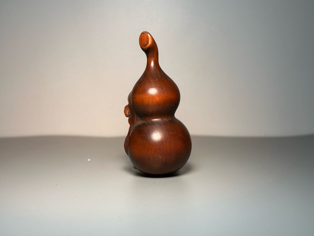 Chinese antique boxwood carving with exquisite craftsmanship to carve birthday gourds