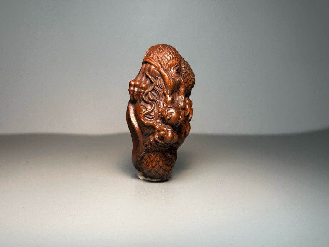 Chinese antique boxwood carved with exquisite craftsmanship, dragon handle