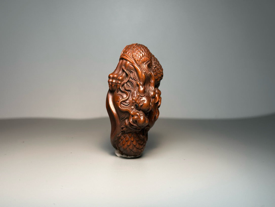 Chinese antique boxwood carved with exquisite craftsmanship, dragon handle