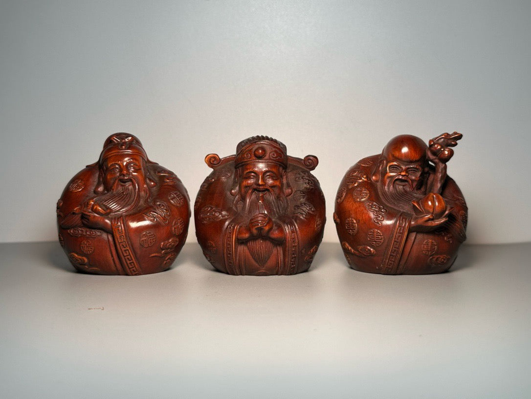Chinese antique boxwood carving with exquisite craftsmanship, carving three stars of fortune, wealth, and longevity