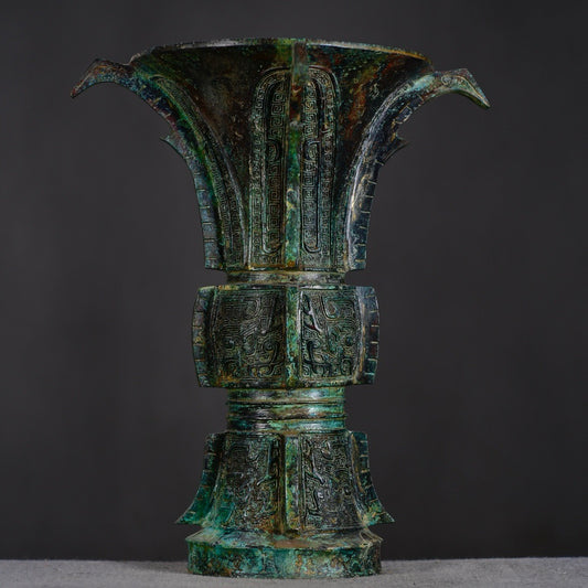Chinese antique bronze vase