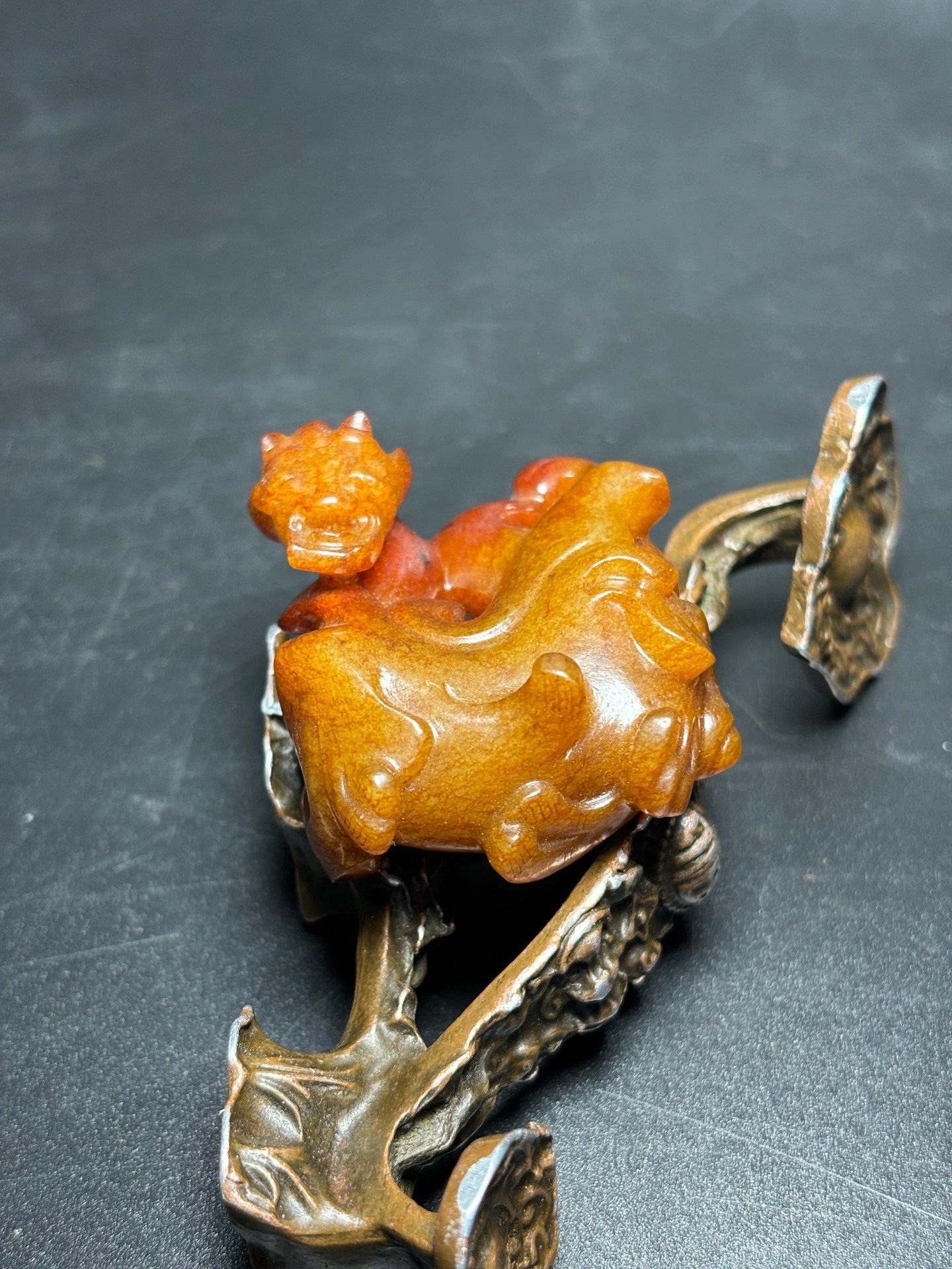 Exquisite Hetian Yulong pendant