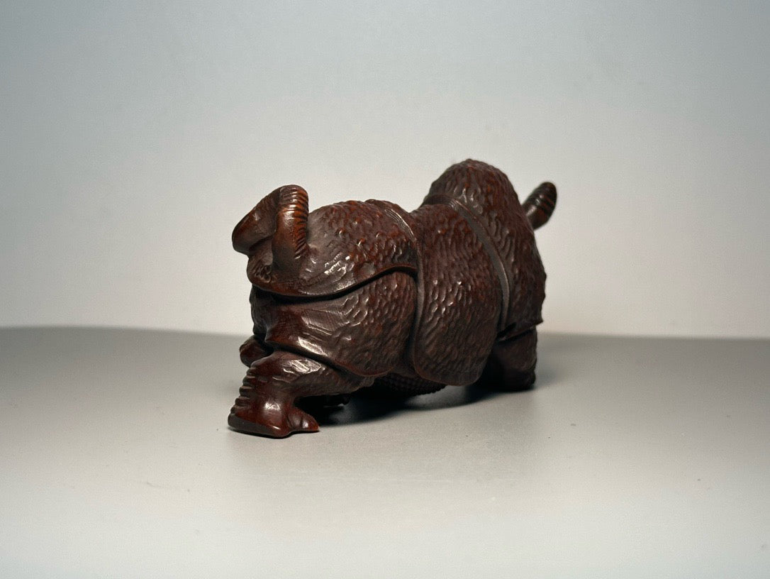 Chinese antique boxwood carving with exquisite craftsmanship for rhinoceros carving