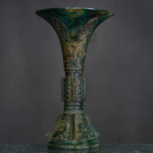 Chinese antique bronze vase